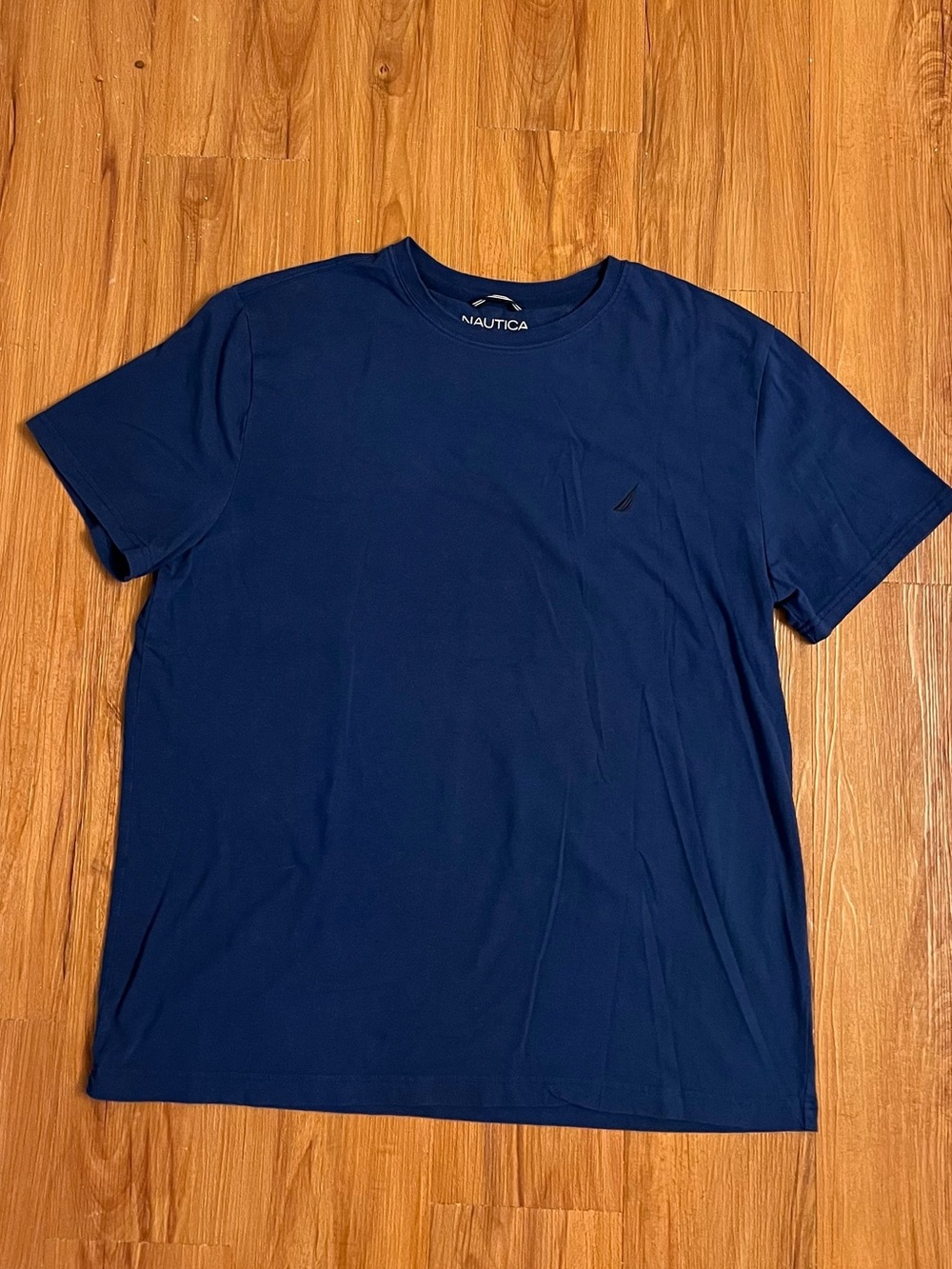 Nautica Men’s Navy Crew Neck T-Shirt
